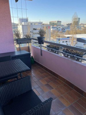 Sanierte 3-Raum-Wohnung mit Balkon und Einbauküche in Sindelfingen