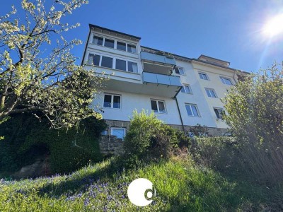 Dreifamilienhaus in begehrter Aussichtslage von Stuttgart-Nord