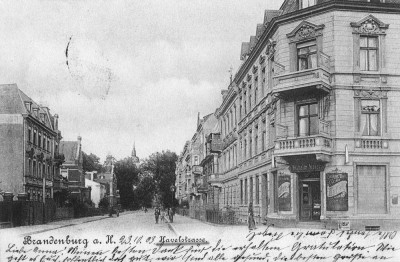 Selten schöne, höchst stilvolle 4-5-Zi-Altbauwohnung in Bestlage Brandenburg a.d.H.