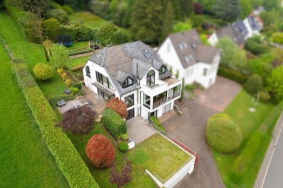 Elegantes Wohnhaus mit Fernsicht und luxuriösem Ambiente