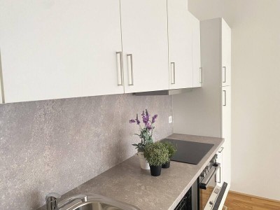 TRAUM - Sonnige 2 Zimmerwohnung mit Dachterrasse - 1 bedroom Apartment with terrace