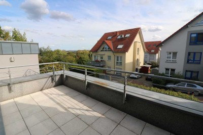 Sonnige 3,5 Zimmer Maisonettewohnung mit Balkon und PKW-Stellplatz in bevorzugter Wohnlage