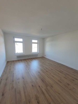 Renovierte 3 Zimmer Wohnung in der Holtenauer Straße