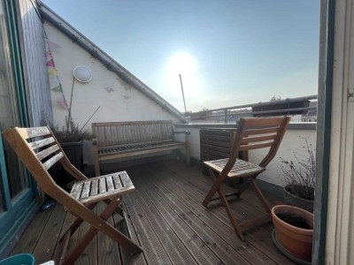 3-Zimmer-Dachgeschosswohnung mit Balkon und Stellplatz in Schleußig!