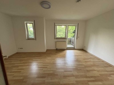 Ansprechende 1-Zimmer-Wohnung mit Balkon und EBK in Chemnitz