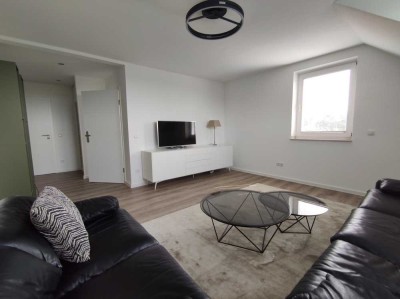 Möblierte DG-Wohnung in Toplage von Frohlinde!