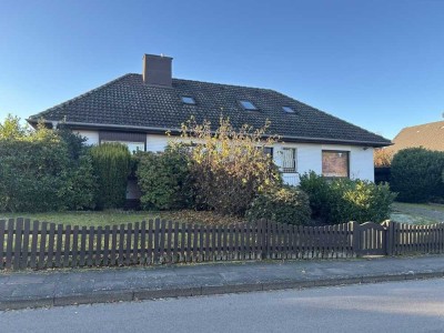 EFH mit ca. 150 m² Wohn-/Nutzfläche + Keller auf schönem, zentral gelegenen Grundstück in Hittfeld