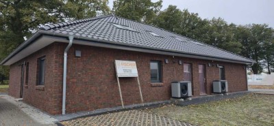 Moderne und sonnige DHH (BUNGALOW STIL) in ruhiger Lage (bei Stade)Fredenbeck.