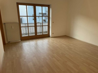 Ruhig gelegene 2-Raum-Wohnung mit Balkon und Einbauküche in Marktoberdorf