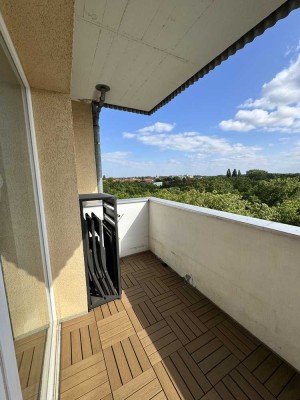 Weitblick über Hannover! 3-Zimmer-Wohnung mit Balkon und EBK