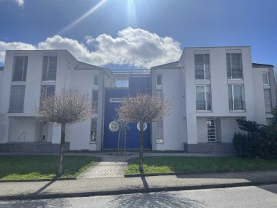 Bezugsfreie 2-Zimmer Wohnung mit wunderschöner Dachterrasse