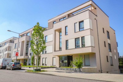 Großzügige Lichtoase mit zwei Bädern, Balkon und Tiefgaragenstellplatz!