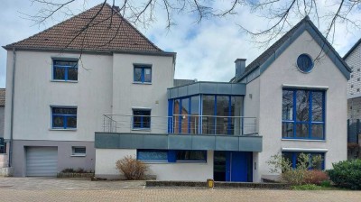 Großzügige 5-Zimmer Wohnung mit Garten in Monheim am Rhein