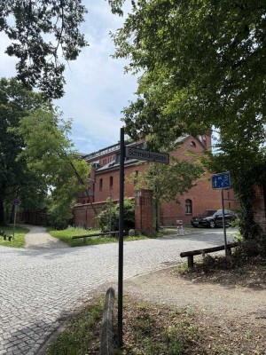 ***Frei ab 01.01.2026: Einzigartige Dachgeschoss Maisonette mit Tiefgarage und Weitblick***