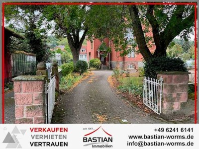 Historisch - authentisch - stilvoll: Repräsentative Metzendorf-Villa in Bensheim-Auerbach!