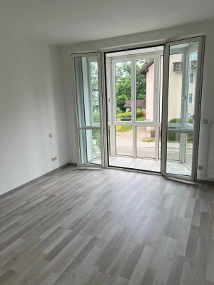 Helle 2 Zi-Whg. m. Blk. in zentraler Lage v. Freilassing