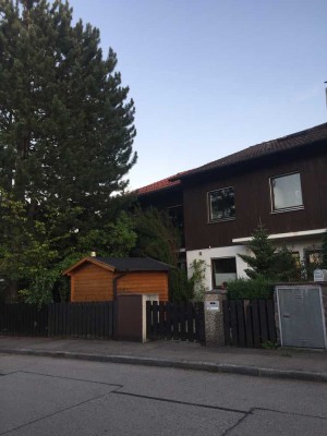 1 WG Zimmer mit Straßenblick in Sauerlach - LK München zu vermieten