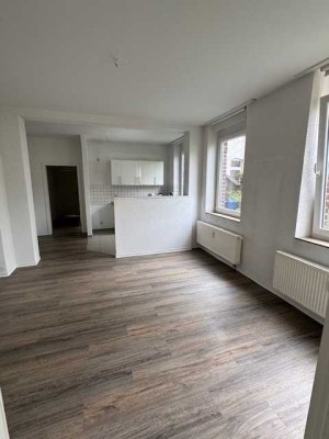 Krefeld ab 01.08.2025 ( o. früher) eine schöne 2 ZKB Wohnung mit Einbauküche zu vermieten