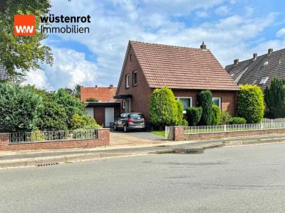 Gepflegtes Einfamilienhaus mit sehr schönem Garten