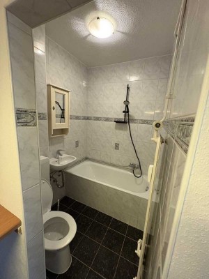 2-Raum-Wohnung mit Balkon und EBK in Neu-Isenburg