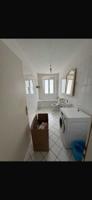 Geschmackvolle, gepflegte 2-Raum-Wohnung mit Balkon und EBK in Berlin Altglienicke (Treptow)