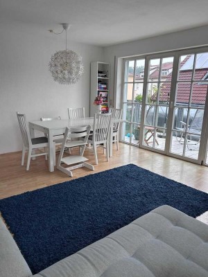 Helle und gut gelegene 3-Zimmer-Wohnung mit Balkon in Bammental