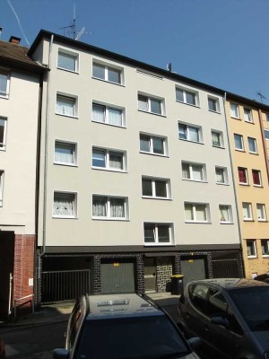 3 Zimmer-Wohnung mit Balkon in ruhiger und dennoch zentraler Lage!
