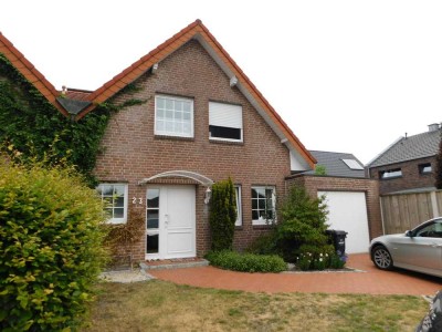 Schöne & geräumige Doppelhaushälfte mit Garage und Keller in Epe zu vermieten