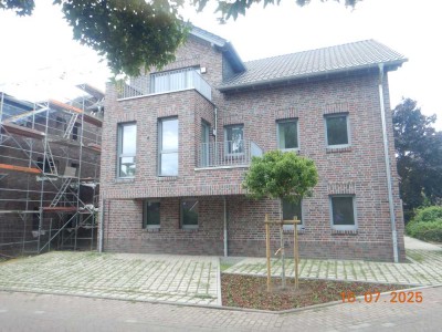 Dachgeschosswohnung im Neubau in zentraler Lage