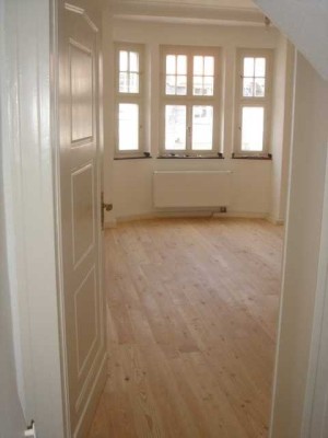 Gepflegte Altbauwohnung sucht einen ruhigen Mieter