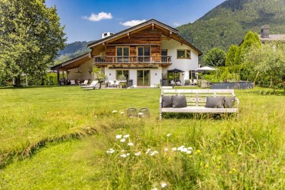 Moderne Landhausvilla auf großem Sonnengrundstück