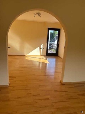 Schöne 3,5 Zimmer Wohnung