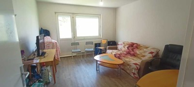 Stilvolle 3-Zimmer-Wohnung im ersten Stock mit EBK in Gropelingen, Bremen für begrenzte Zeit