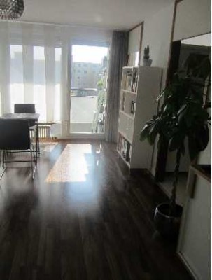 Stilvolle, gepflegte 1,5-Zimmer-Wohnung mit Balkon in Heidelberg