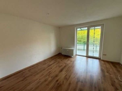 +++ Helle 2 Raumwohnung mit Balkon +++