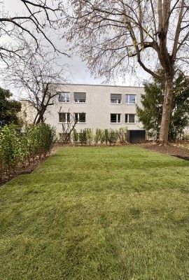 Frisch sanierte 2-Zimmer Wohnung mit Garten im Zentrum von Esslingen
