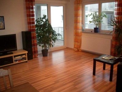 Helle, gepflegte 2-Zimmer-Wohnung mit Balkon