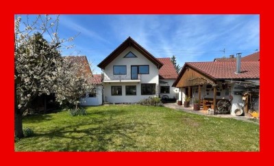 Großzügiges Familiendomizil mit Bauland im Herzen von Sersheim