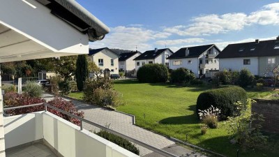 Geschmackvolle 4-Zimmer-Maisonette-Wohnung mit zwei Bädern und Balkon in Weinheim / Lützelsachsen