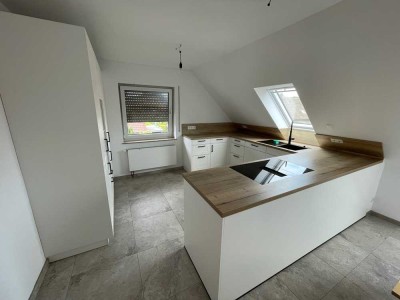 Günstiges, modernisiertes 6-Raum-Mehrfamilienhaus mit geh. Innenausstattung und EBK in Isenbüttel