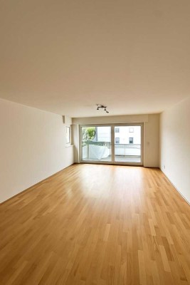 Gepflegte und helle 3-Zimmer-Wohnung mit Süd-West-Balkon