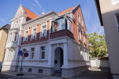 Renovierte 4-Zimmer Altbauwohnung in sehr guter Lage