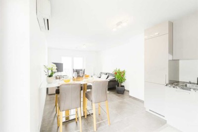 Voll möblierte 2-Zimmer-Luxuswohnung mit Garten & Außenstellplatz in Frankfurt-Preungesheim