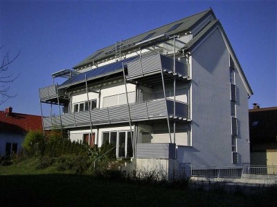 Attraktive, ruhige 2 Zimmerwohnung mit EBK und Terasse