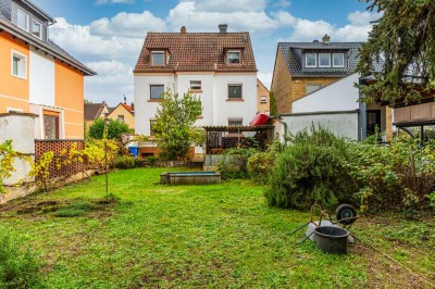 Großes Haus für die große Familie. Freistehendes  1-3-Familienhaus mit großem Garten und Garage