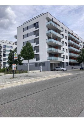 Geschmackvolle und helle 2-Raum-Wohnung mit gehobener Innenausstattung mit Balkon in Böblingen