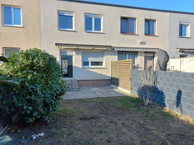 Renovierungsbedürftiges Reihenhaus mit Garten nahe U1