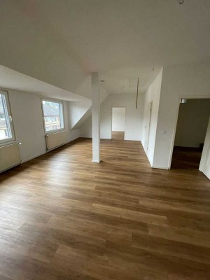 moderne und helle 2 Zimmer Wohnung (65m²) Nähe Krayer Markt