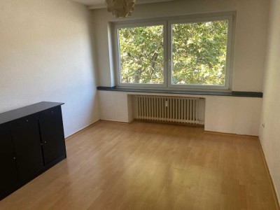 2 Zimmerwohnung mit Sonnenbalkon und Küche