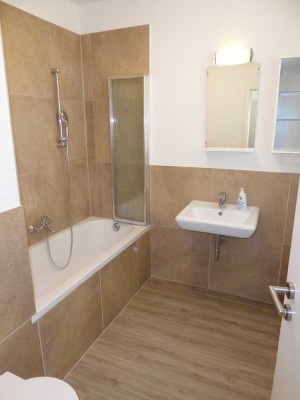 Stilvolle, gepflegte 2-Zimmer-Wohnung mit Einbauküche in Frankfurt-Höchst!